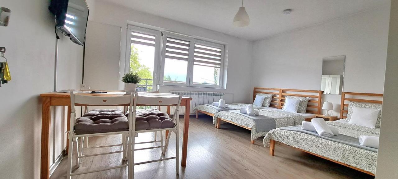 Pokoje I Apartamenty Na Szkolnej Zator Exterior photo